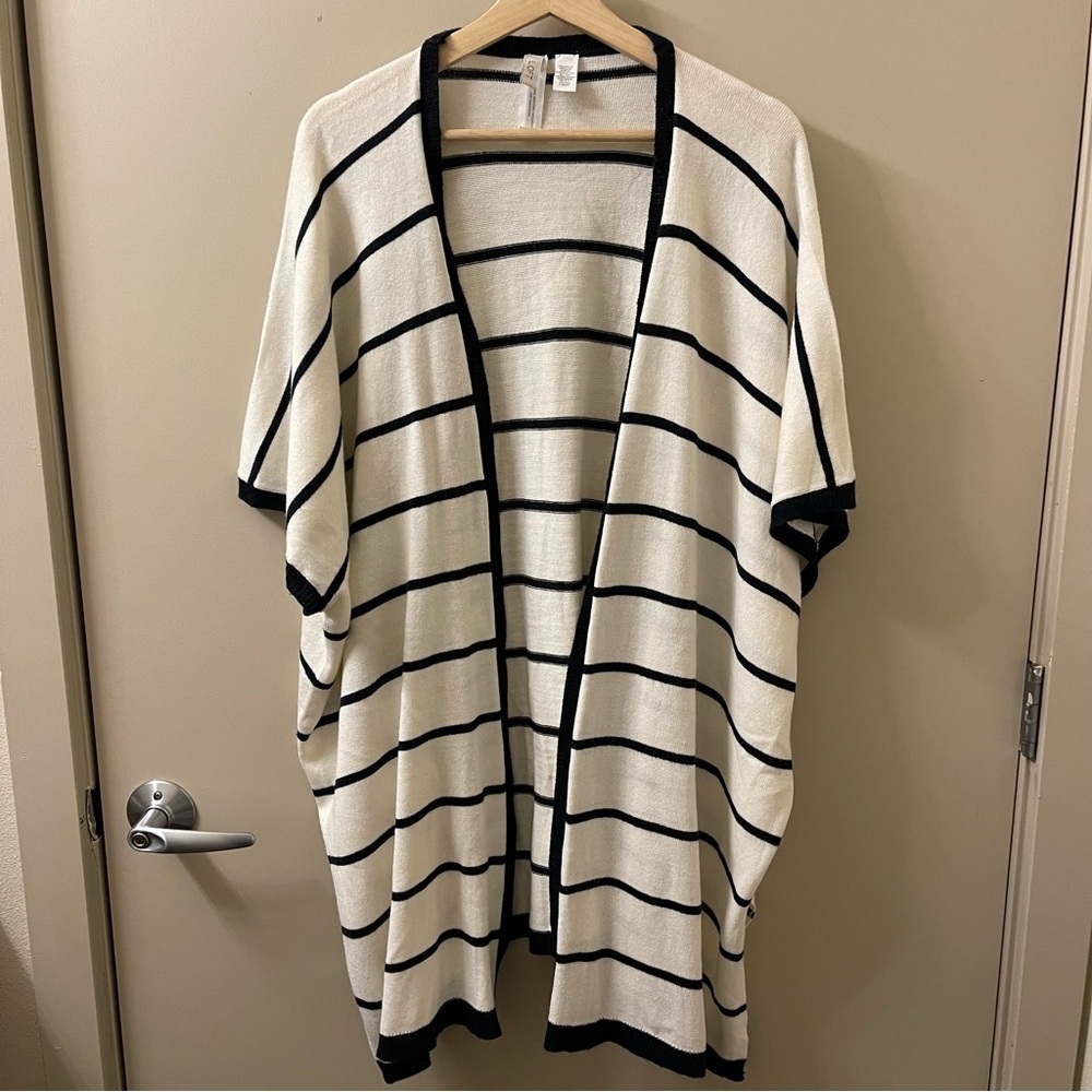 LOFT Short sleeve oversized striped Wrap Kimono Cardigan cream and navy blue